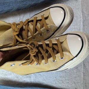 Nwot Converse‎ High-Tops in Mustard Canvas